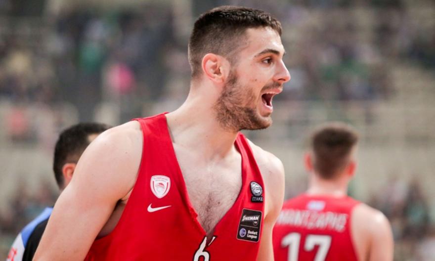 Παπαπέτρου: «Ο Παπανικολάου έκανε εξαιρετική δουλειά στον Καλάθη»