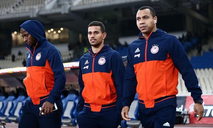 Μόνο από τρεις παίκτες έχει… απαλλαγεί ο Ολυμπιακός