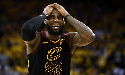 Η τρομερή θλίψη του Λεμπρόν για το τάιμ-άουτ που οι Καβς δεν πήραν ποτέ