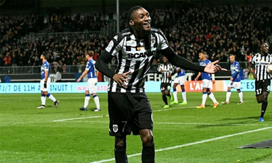 «Χτύπησε» Εκαμπί η Βιγιαρεάλ