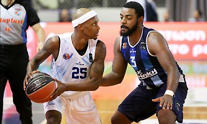 Διαθέσιμος για… Ζούρο ο ΜακΦάντεν