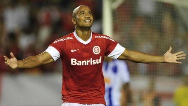 Νικολακόπουλος: «Τι λένε Ολυμπιακός και Βραζιλιάνοι για Μολέντο»