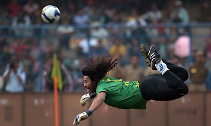 Ρενέ Χιγκίτα, ο «σκορπιός»