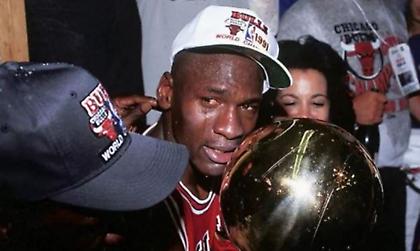 Σαν σήμερα: Οι Μπουλς του Τζόρνταν φτάνουν για πρώτη φορά στην κορυφή!