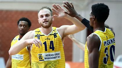 Ανανέωσε με Λαύριο ο Κακλαμανάκης