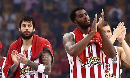 Η παρακάμερα της νίκης του Ολυμπιακού στον τέταρτο τελικό (video)