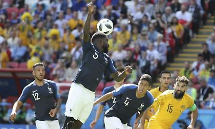 Ο Ουμτιτί… αυτό-τρολάρεται για το χέρι! (pic)