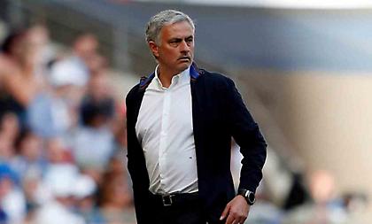 Υπερασπίστηκε Μέσι, αποθέωσε Ισλανδία ο Μουρίνιο