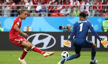 Έρικσεν σερβίρει, Πόουλσεν σκοράρει για τη Δανία (video)