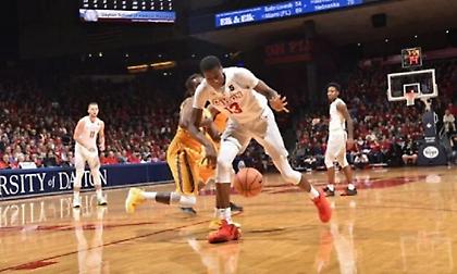 Κώστας Αντετοκούνμπο: «Έχω συνηθίσει τις συγκρίσεις με τον Γιάννη»