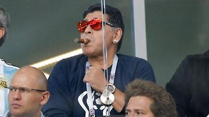 «Συγγνώμη» Μαραντόνα για το πούρο (pic)