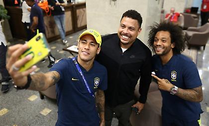 Επίσκεψη-«ντόπα» του Ρονάλντο στην εθνική Βραζιλίας