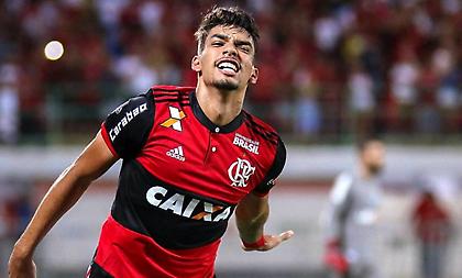 Η Λίβερπουλ «βλέπει» Πακουέτα για αντι-Φεκίρ