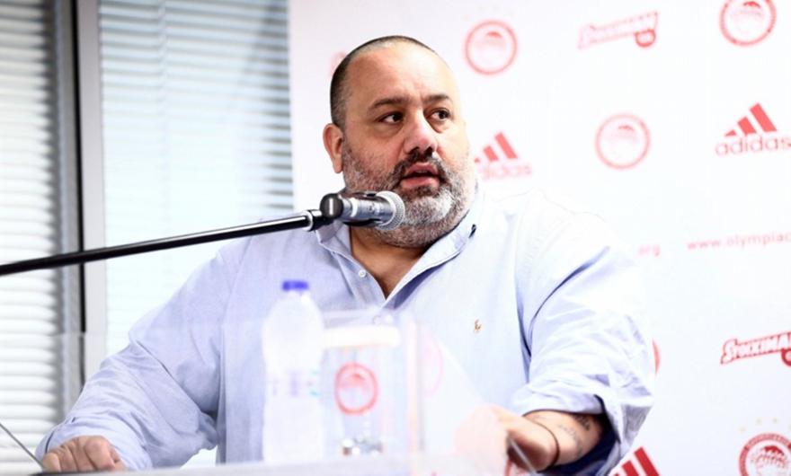 Καραπαπάς: «Όλοι νάνοι μπροστά στον Ολυμπιακό»