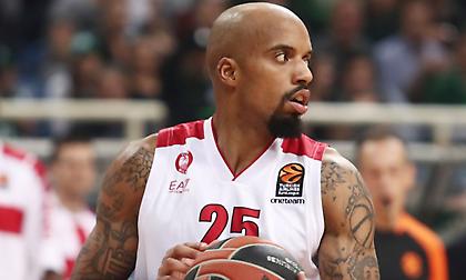 Τελειώνει από την Αρμάνι ο Θίοντορ