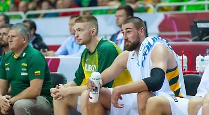 Με Βαλαντσιούνας, Σαμπόνις και Λεκαβίτσιους η «Λιέτουβα»