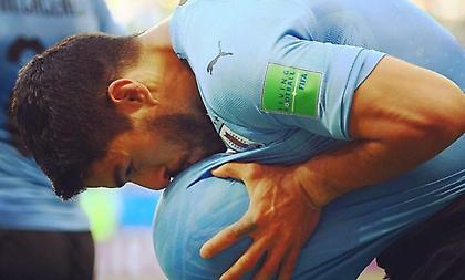 Ευτυχής για ρεκόρ, πρόκριση και… τρίτο παιδί ο Σουάρες (pic)