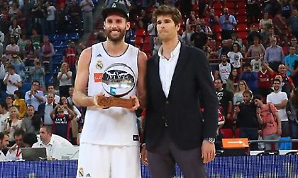 ACB: Ρούντι από τα… παλιά μπήκε σε ένα ξεχωριστό κλαμπ των MVP! (video)