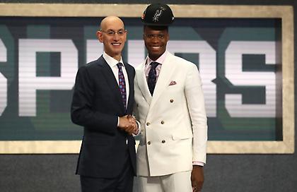 Το πικ των Σπερς στο ντραφτ έκλεψε την παράσταση με το λουκ του (pic)