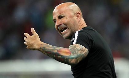 «Αλαζόνας και άσχετος ο Σαμπάολι, περιμένει ένα θαύμα από τον Μέσι»