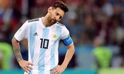 Έβαλαν τον Μέσι στην… εξέδρα των οπαδών της Νιγηρίας! (pic)