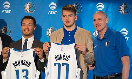 Πήρε το «77» ο Ντόντσιτς