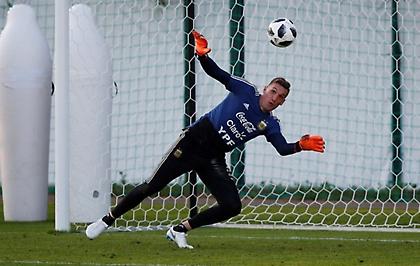 Αλλάζει γκολκίπερ και βάζει… πρωτάρη με Νιγηρία η Αργεντινή