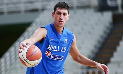 Λαρεντζάκης στο sportfm.gr: «Σημαντικές οι απουσίες, αλλά μπορούμε»