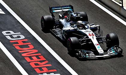 Αγριεμένος ο Χάμιλτον στη Γαλλία