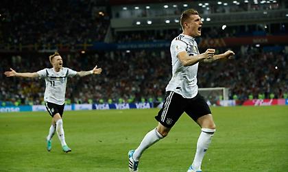 Και στο τέλος o Κρόος σώζει τη Γερμανία!