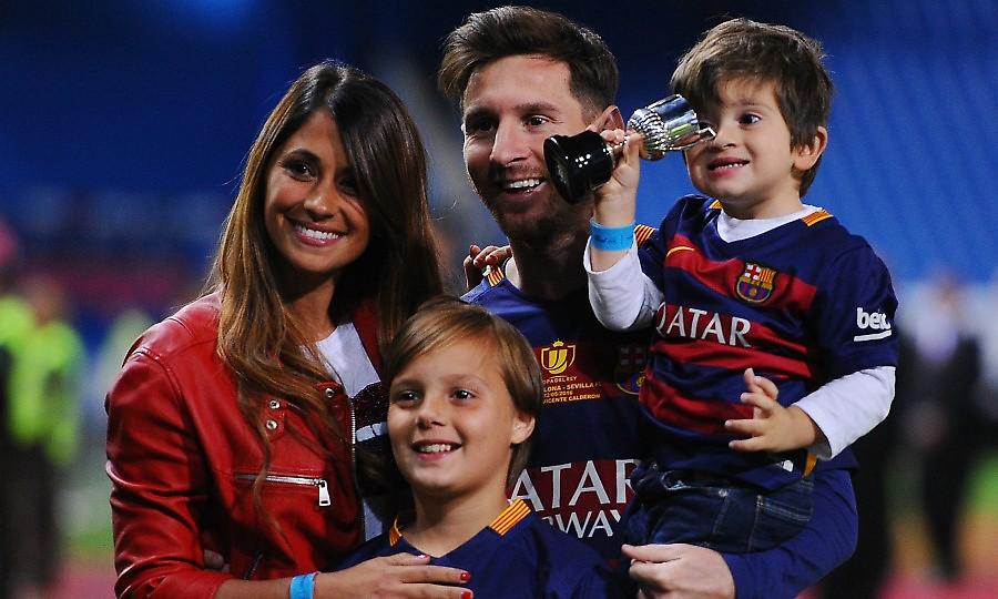 Οι συγκινητικές ευχές της Αντονέλλα στον Μέσι για τα γενέθλια (pics)