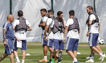 Κάνουν στην άκρη τον Σαμπάολι οι παίκτες της Αργεντινής: Θα διαλέξουν εκείνοι ενδεκάδα με Νιγηρία!