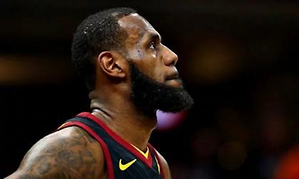 ΛεΜπρόν Τζέιμς: Πήγε να δει τους γιους του να… μαγεύουν (vid)