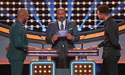 Ο Κάρι νίκησε ξανά τον Πολ. Αυτή τη φορά σε… τηλεπαιχνίδι