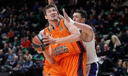 «Τελειώνει» από τη Βαλένθια ο Πλάις