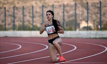 Χαλαρά στον τελικό η Σπανουδάκη