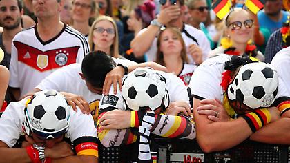 Γερμανικά ΜΜΕ: «Το γερμανικό ναυάγιο και η εθνική ντροπή»