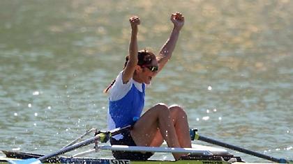 Πέντε προκρίσεις σε τελικούς για τα γαλανόλευκα κουπιά στην Ταραγόνα