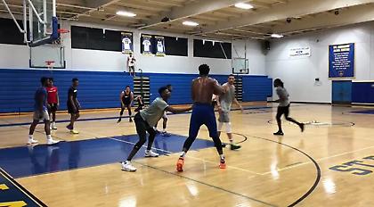 Το... καλωσόρισμα του Εμπίντ στον Μπάμπα (video)