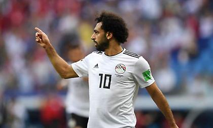 Κάλεσε την αστυνομία για να βγει από το σπίτι του o Σαλάχ! (pics)