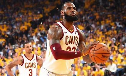 Λεμπρόν Τζέιμς: Ανέμελες διακοπές και όχι … «free agency» (video)