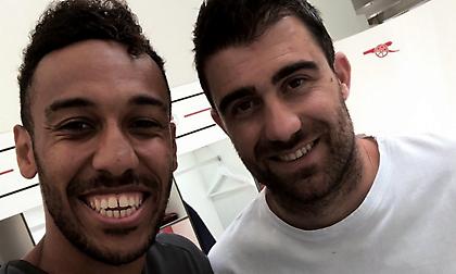 Καλοσώρισε τον… παλιόφιλο «Παπάάάά» ο Ομπαμεγιάνγκ (pic)