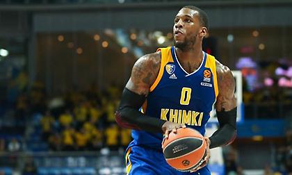 Τέσσερις ομάδες του ΝΒΑ εξετάζουν τον Ρόμπινσον