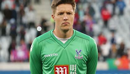 Ανανέωσε με Πάλας ο Χένεσεϊ