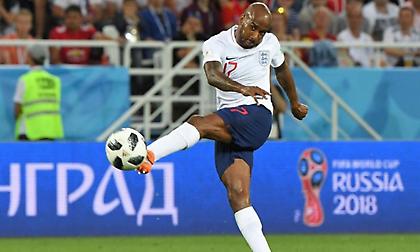 Διαθέσιμος και ο Ντελφ για τους Άγγλους