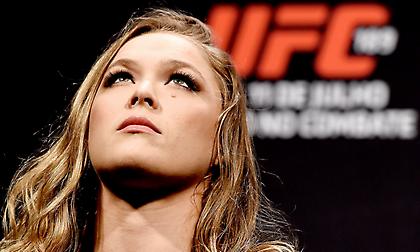 Στο πάνθεον του UFC η Ράουζι!