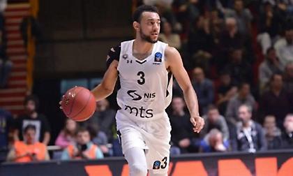 Ουίλιαμς-Γκος: Μετά την συμφωνία με Ολυμπιακό, απολαμβάνει την θάλασσα! (photo)