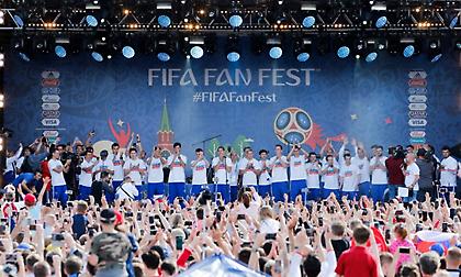 Ντελίριο στη Μόσχα για την υποδοχή των Ρώσων (pics/video)