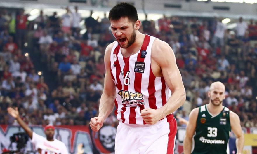 Παπανικολάου: «Ό,τι κι αν επιλέξει ο Παπαπέτρου, η φιλία δεν θα χαλάσει»