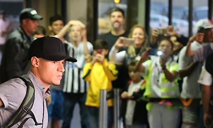 Υποδοχή με χειροκρότημα στην αποστολή της Βραζιλίας (video)